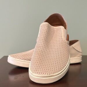 OluKai Women's Tan Mesh Loafers